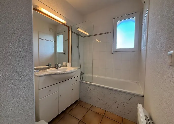 2 Pieces Avec Terrasse Et Acces Piscine - Fr-1-239-1107 아파트 씨부르